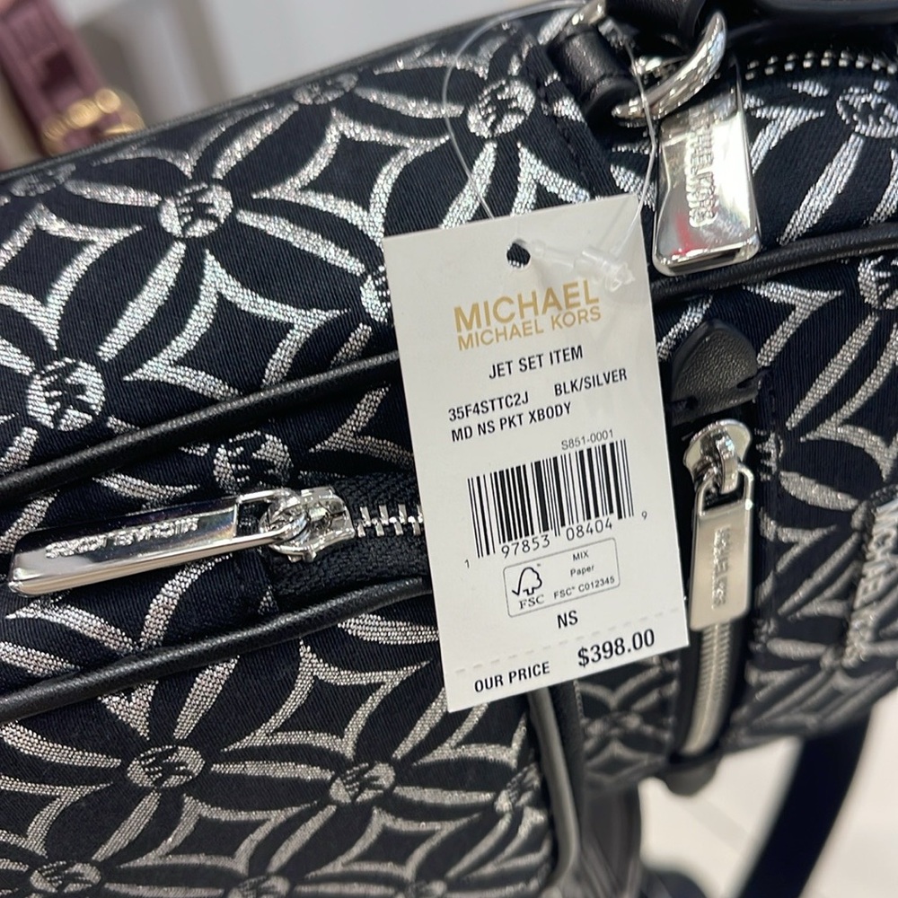 Michael Kors Jet Set Medium Signature Logo Crossbody Bag
Black /Silver Jacquard - Picture 7 of 16